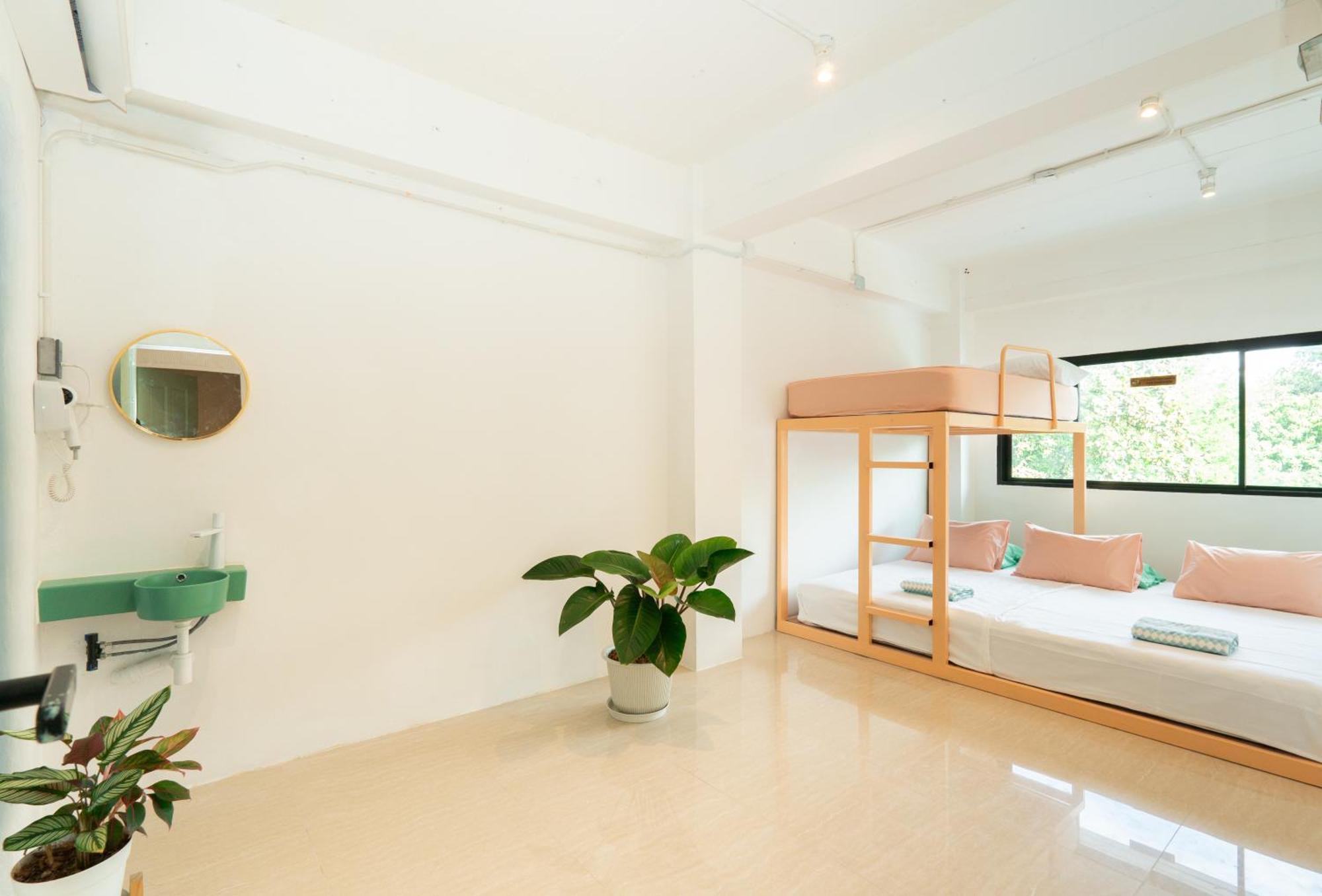 Easy Sunday Khaosan Bangkok Hotel Екстериор снимка