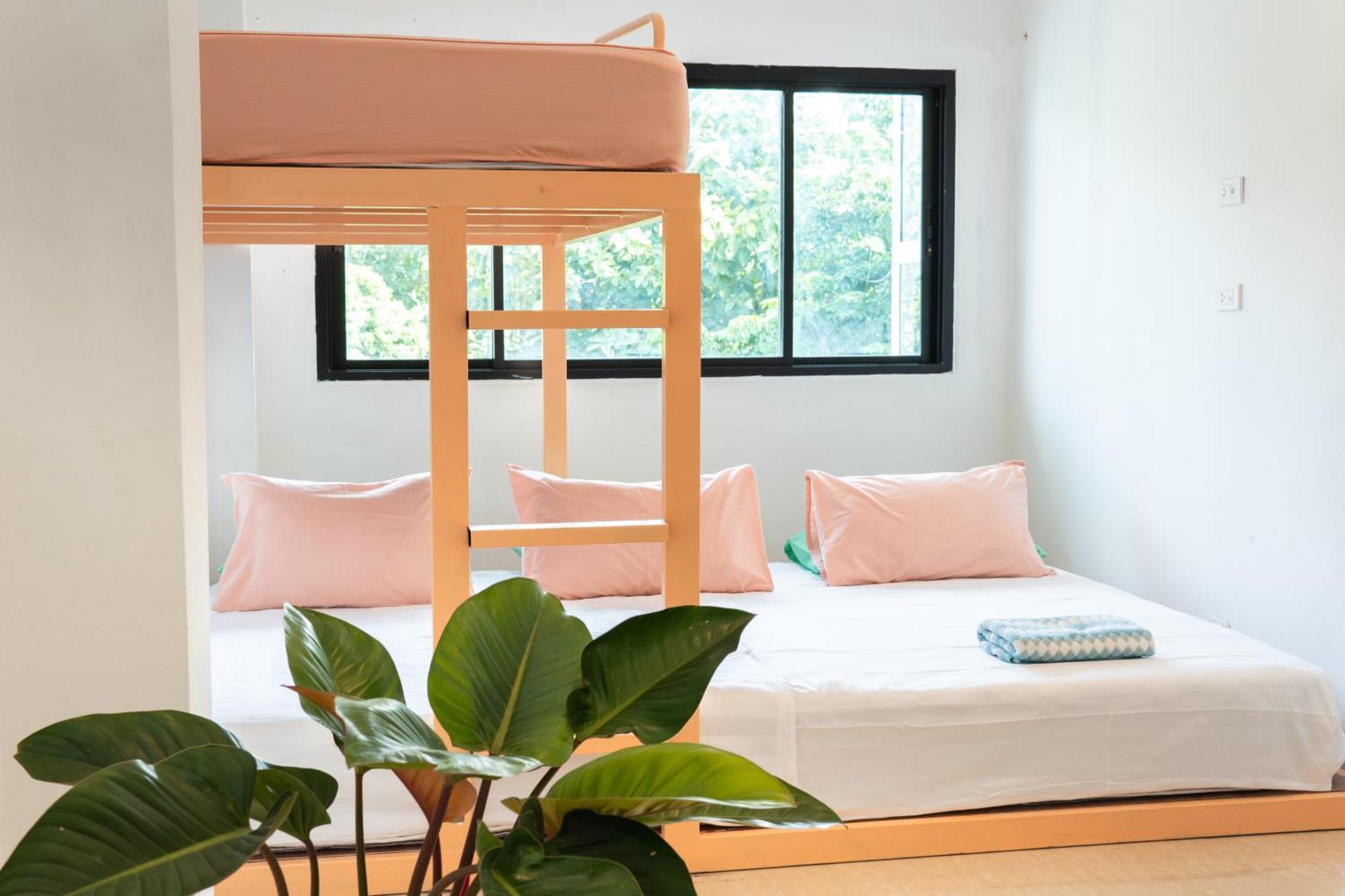 Easy Sunday Khaosan Bangkok Hotel Екстериор снимка