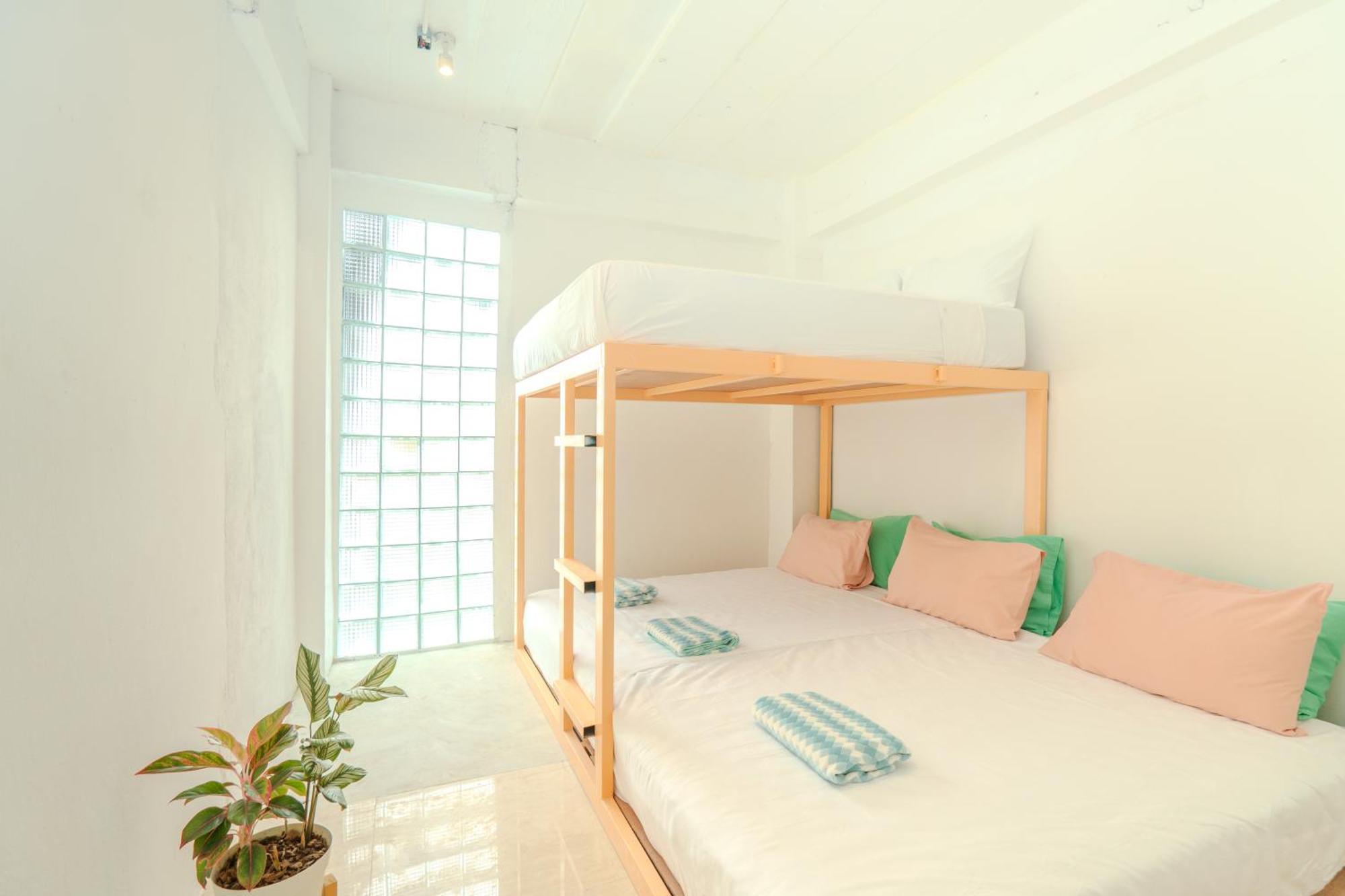 Easy Sunday Khaosan Bangkok Hotel Екстериор снимка