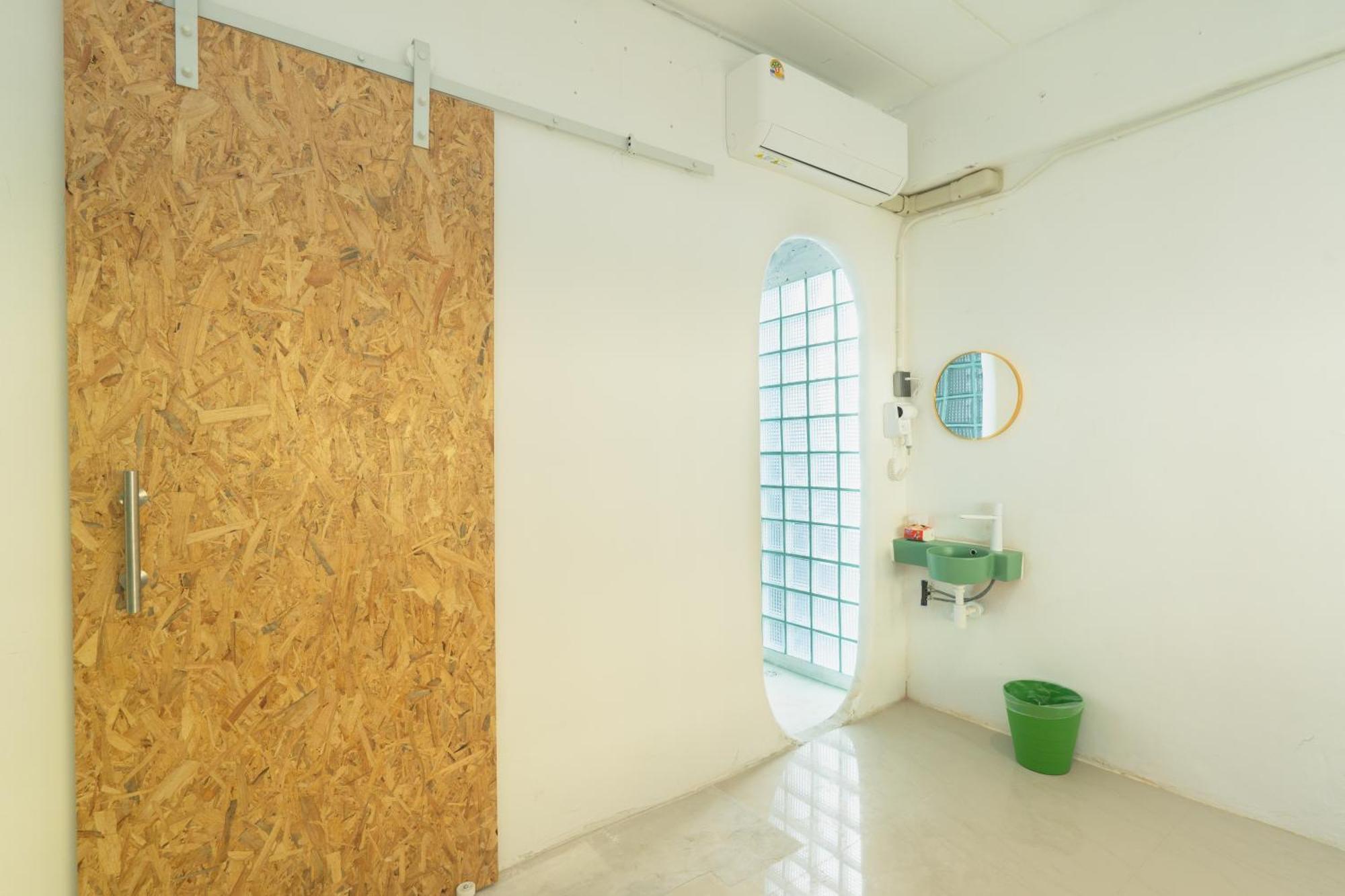 Easy Sunday Khaosan Bangkok Hotel Екстериор снимка