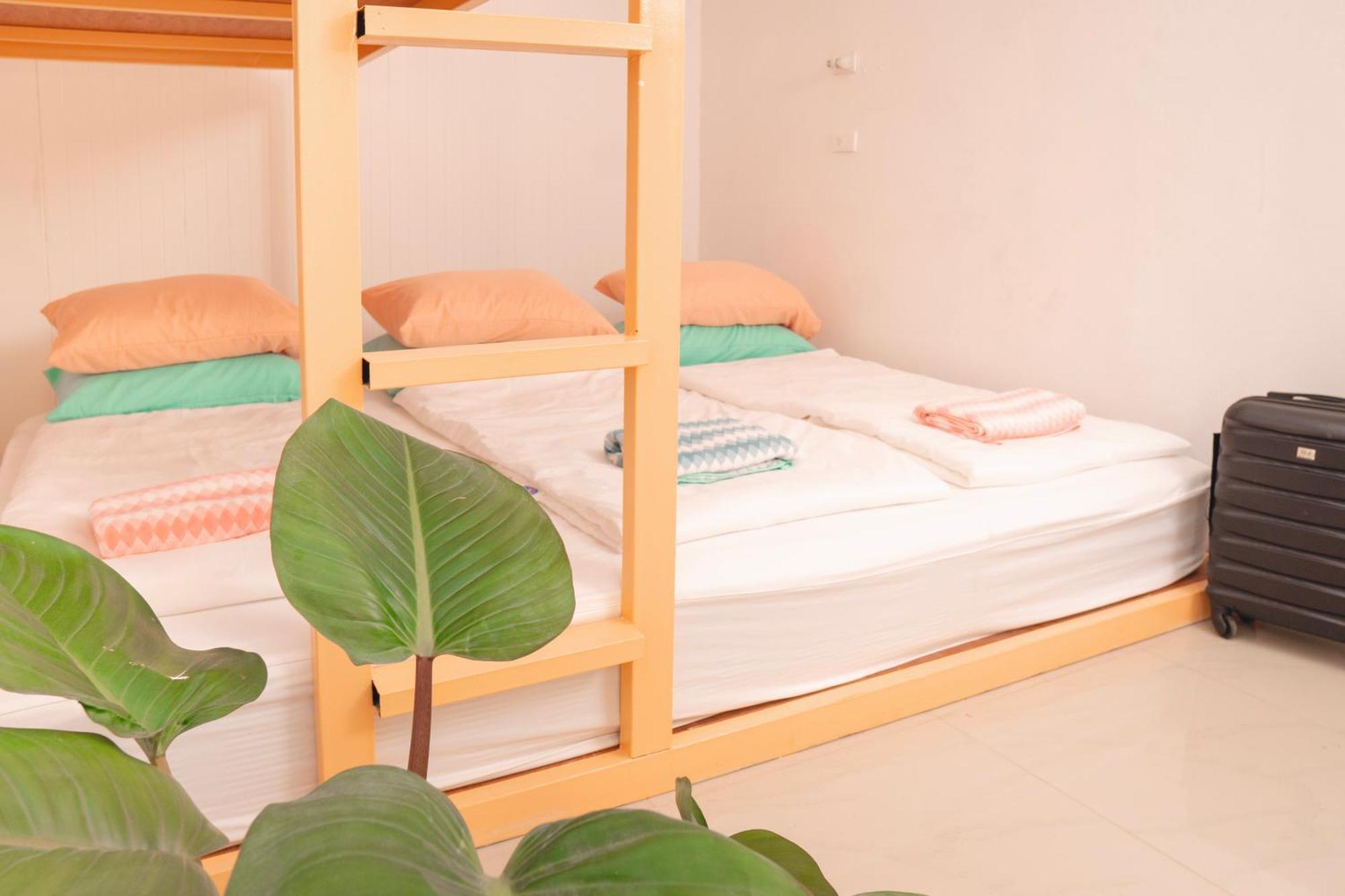 Easy Sunday Khaosan Bangkok Hotel Екстериор снимка