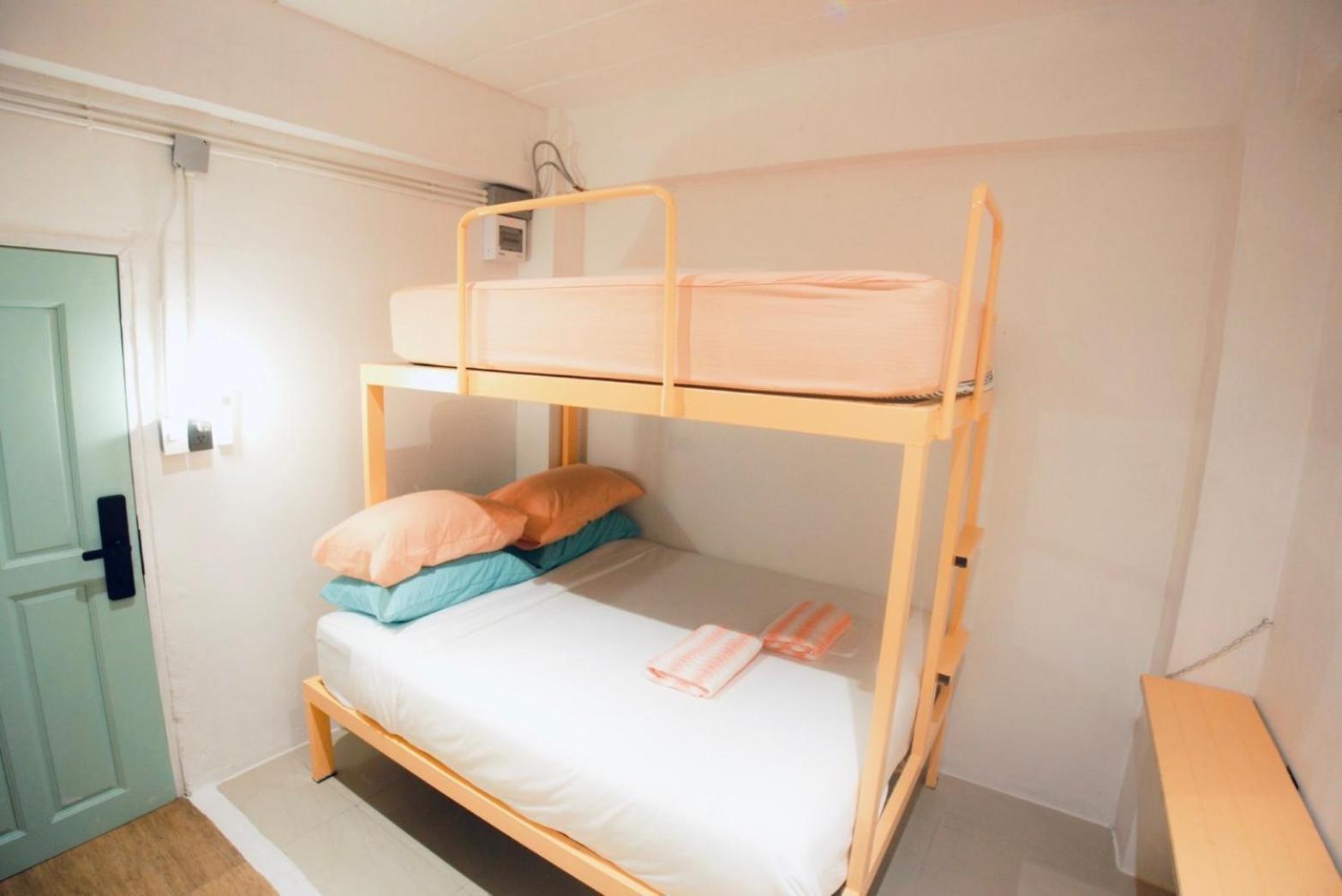 Easy Sunday Khaosan Bangkok Hotel Екстериор снимка