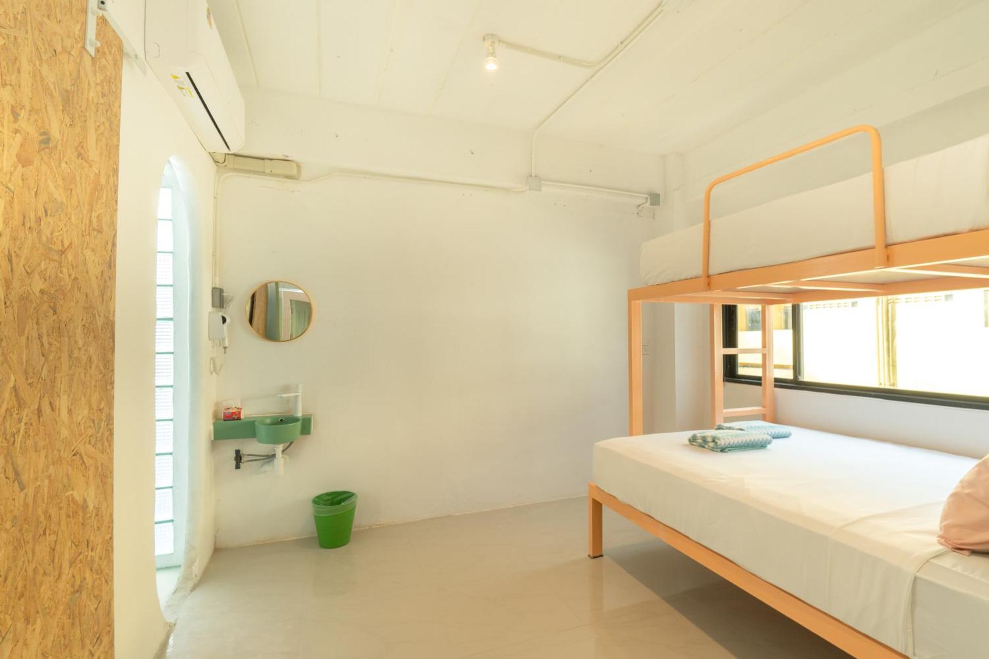 Easy Sunday Khaosan Bangkok Hotel Екстериор снимка